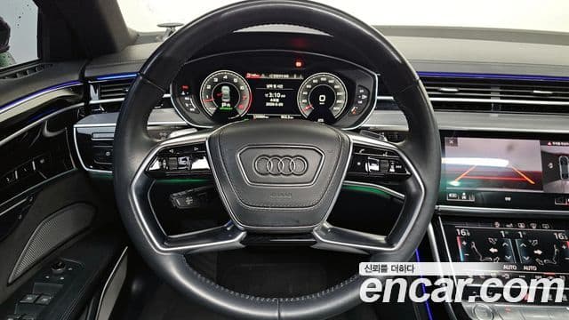 Audi A8 2020 — Şəkil 13/20