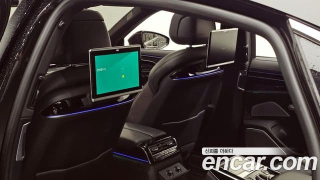 Audi A8 2020 — Şəkil 19/20