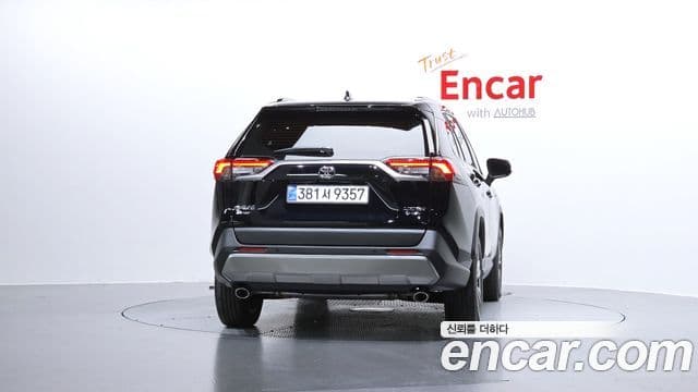 Toyota RAV4 2025 — Şəkil 4/20