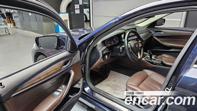 BMW 5 Series 2020 — Şəkil 10/20