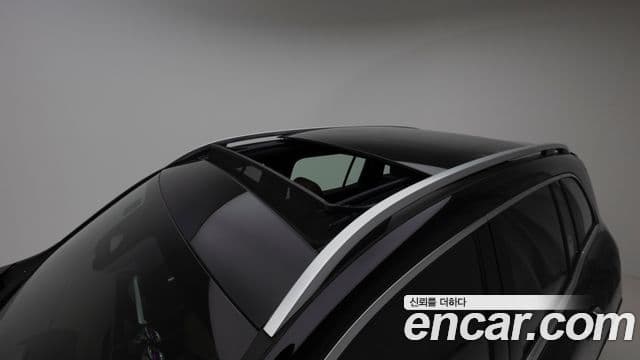 Mercedes-Benz GLB-Class 2025 — Şəkil 11/20
