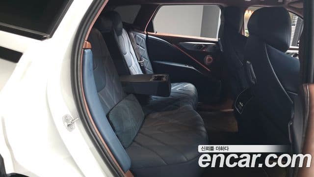 BMW XM 2023 — Photo 23/34