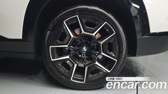 BMW XM 2023 — Photo 3/34