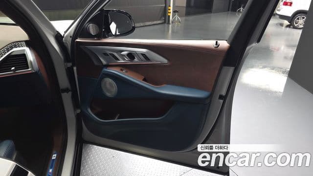 BMW XM 2023 — Photo 12/34