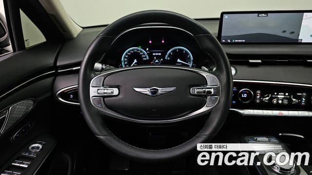 Genesis GV70 2021 — Şəkil 14/20