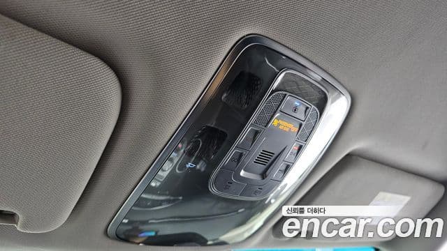 Genesis GV70 2021 — Şəkil 16/20