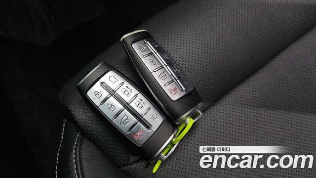 Genesis GV70 2021 — Şəkil 17/20
