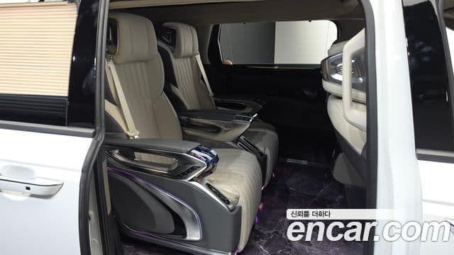 Kia Carnival 2024 — Şəkil 11/20