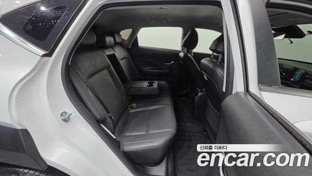 Hyundai Kona 2023 — Şəkil 19/20