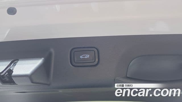 Hyundai Kona Hybrid 2023 — Photo 20/31