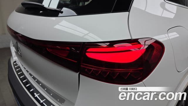 Mercedes-Benz EQA 2024 — ფოტო 18/32