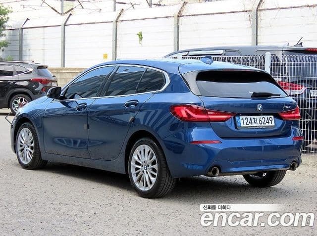 BMW 1 Series 2021 — ფოტო 3/20