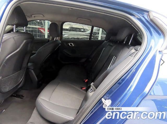 BMW 1 Series 2021 — ფოტო 6/20