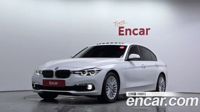 BMW 3 Series 2018 — Фото 1/20