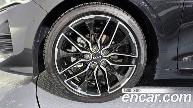 Kia K5 2023 — ფოტო 5/20
