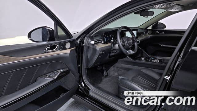 Kia K5 2023 — ფოტო 10/20