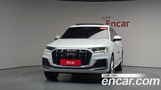 Audi Q7 2021 — Фото 3/20
