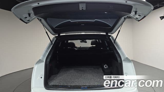 Audi Q7 2021 — Photo 31/31