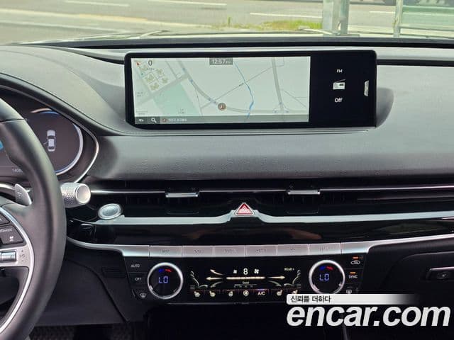 Genesis G80 2021 — ფოტო 15/20