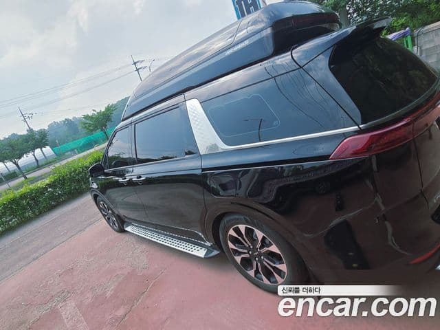 Kia Carnival 2022 — ფოტო 11/16
