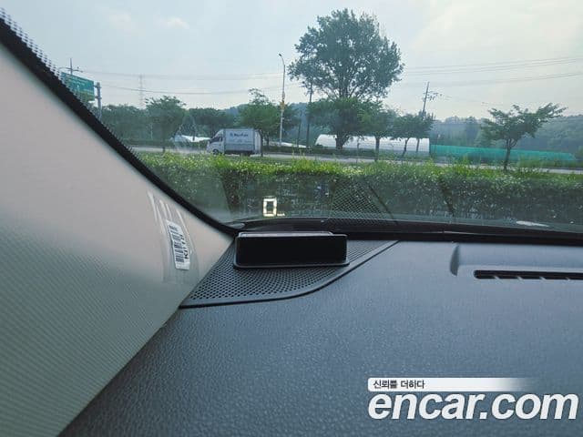 Kia Carnival 2022 — ფოტო 13/16