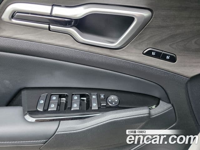 Kia Sportage 2024 — ფოტო 15/20