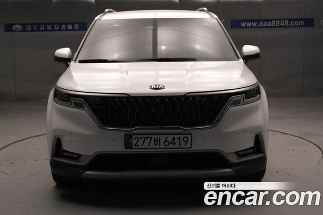 Kia Carnival 2021 — Фото 2/20