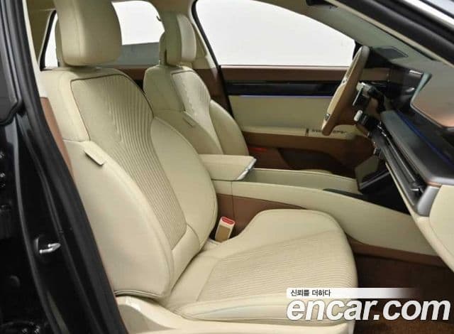 Hyundai Grandeur 2022 — ფოტო 7/19