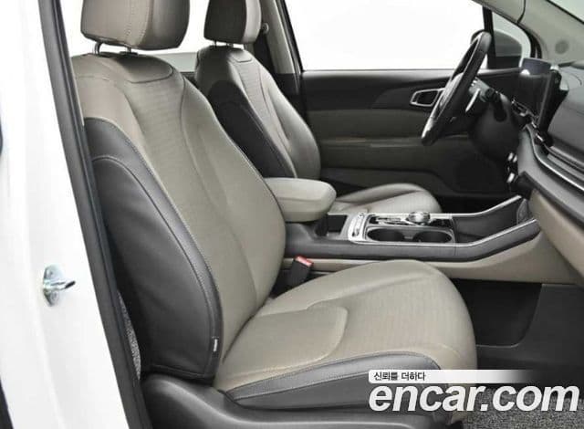 Kia Carnival 2023 — Şəkil 8/19