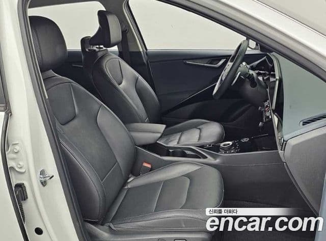 Kia Niro 2022 — ფოტო 7/19
