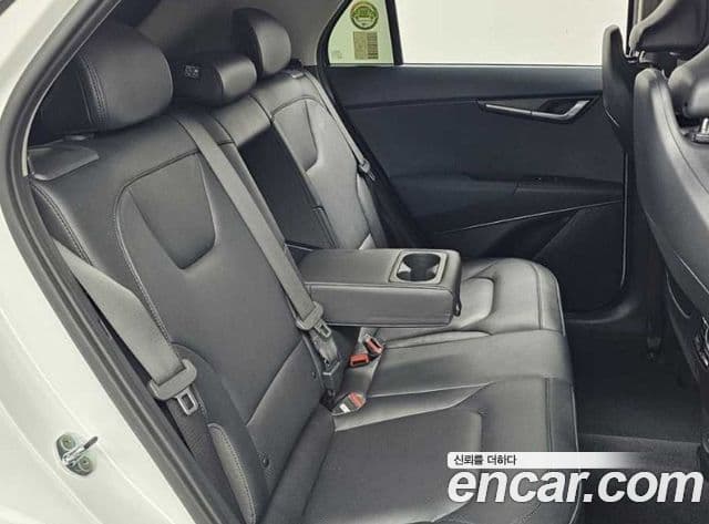Kia Niro 2022 — ფოტო 10/19