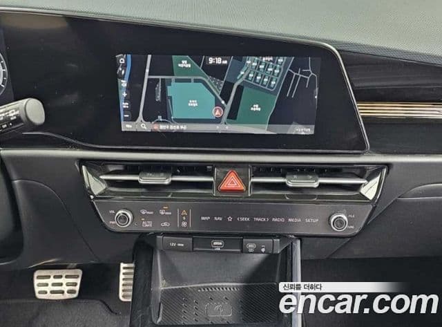 Kia Niro 2022 — ფოტო 12/19
