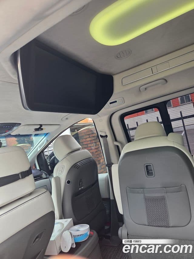 Hyundai Staria 2025 — Şəkil 4/11
