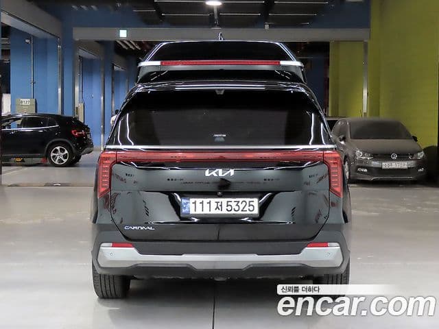 Kia Carnival 2024 — ფოტო 2/20