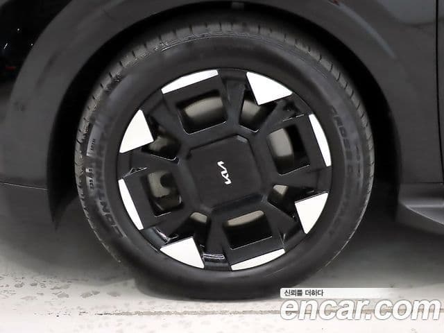 Kia Carnival 2024 — ფოტო 20/20