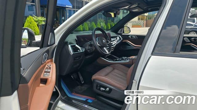 BMW X5 2025 — Фото 10/20