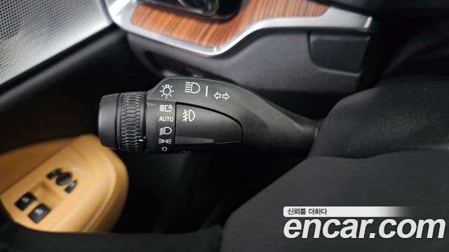 Volvo S60 2023 — Photo 36/36
