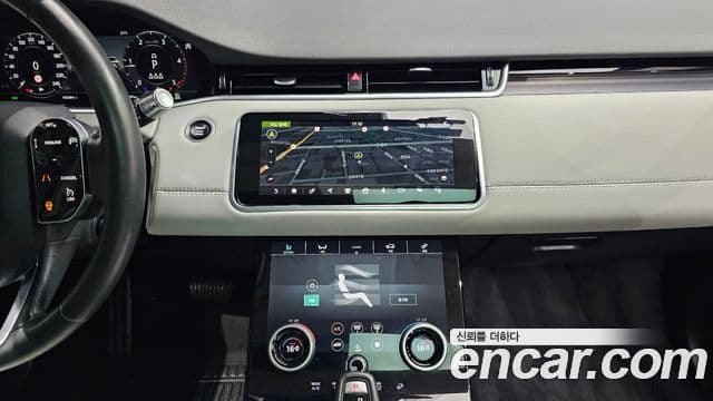 Land Rover Range Rover Evoque 2020 — ფოტო 13/20