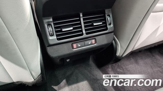Land Rover Range Rover Evoque 2020 — Photo 25/32