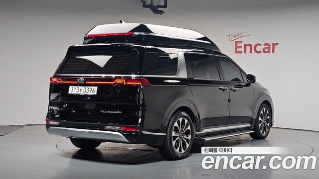 Kia Carnival 2020 — Фото 2/20
