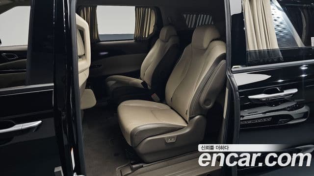 Kia Carnival 2020 — Фото 11/20