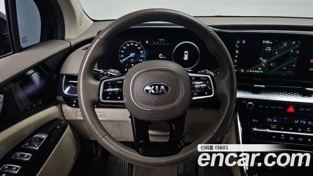 Kia Carnival 2020 — Фото 12/20