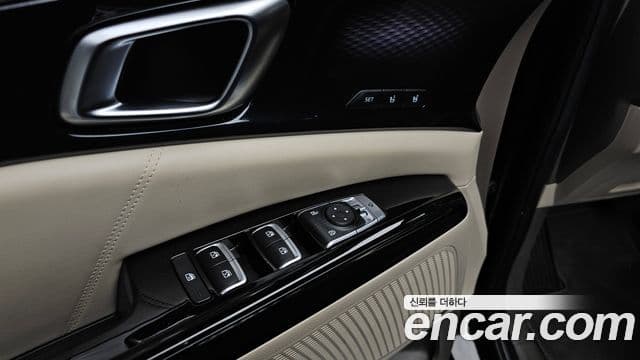 Kia Carnival 2020 — Фото 16/20