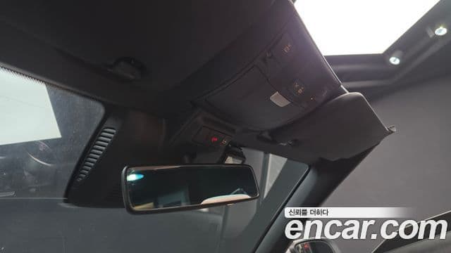 Mercedes-Benz C-Class 2019 — Şəkil 19/20