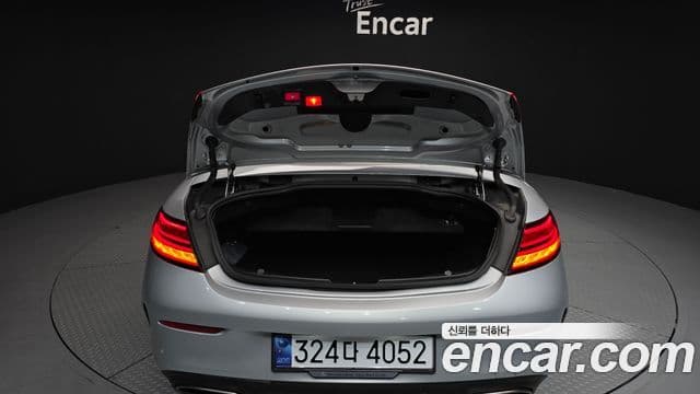 Mercedes-Benz C-Class 2019 — Şəkil 20/20