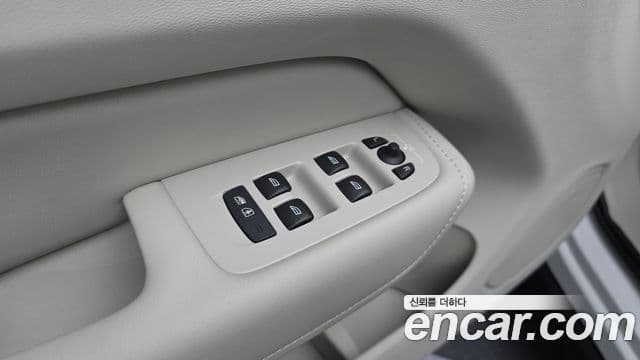 Volvo XC60 2025 — Photo 35/38