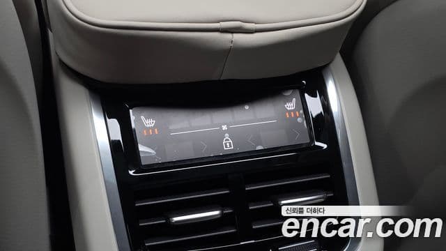 Volvo XC60 2025 — Photo 16/38