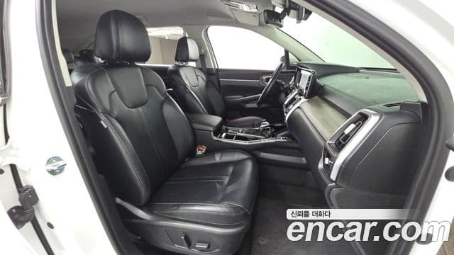 Kia Sorento 2021 — Фото 11/20