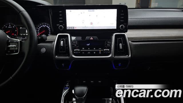 Kia Sorento 2021 — Фото 14/20