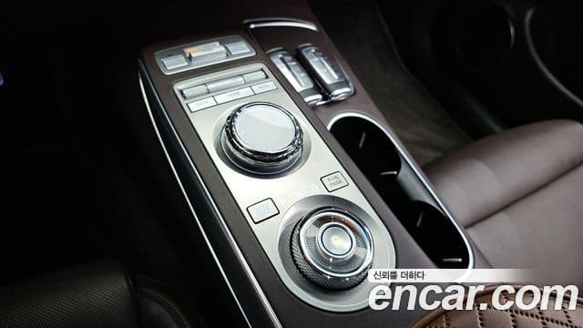 Genesis GV70 2024 — Şəkil 8/20